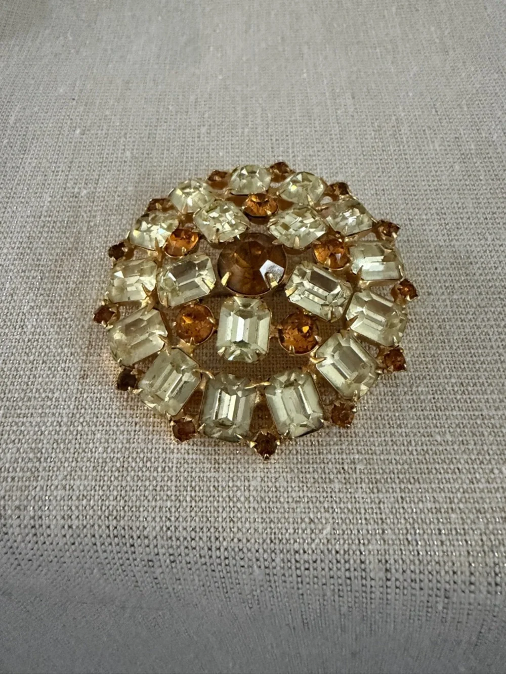 Rare Vintage Weissco Gold-Tone Amber and Champagne Crystal Brooch
